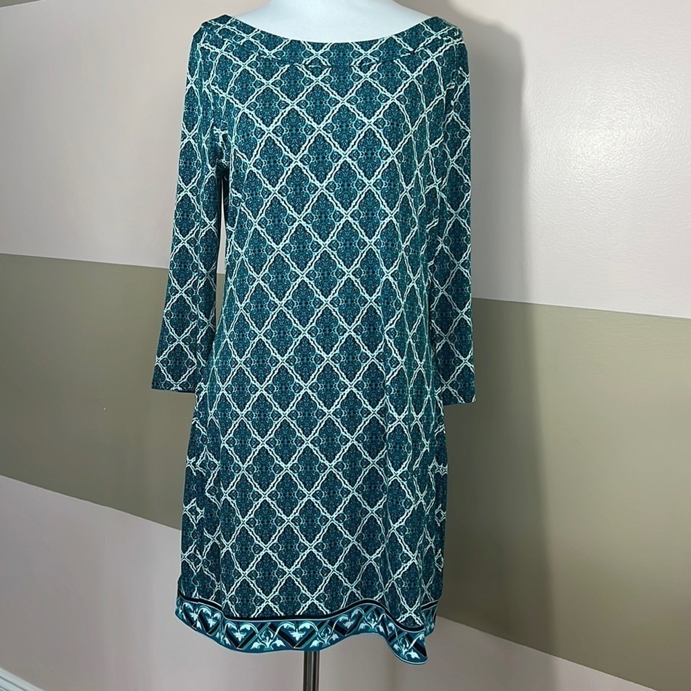 WHITE HOUSE BLACK MARKET 3/4 SLEEVE SHIFT DRESS Medium